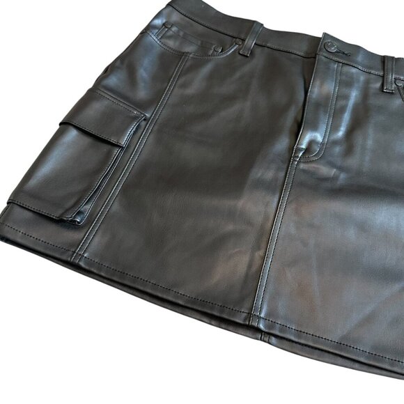 Pistola Rhea Black Faux Vegan Leather Mini Skirt Cargo Pockets Size 31 Women's - Picture 6 of 14